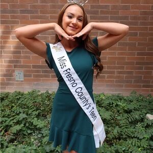 Elegant Green Women's Dress